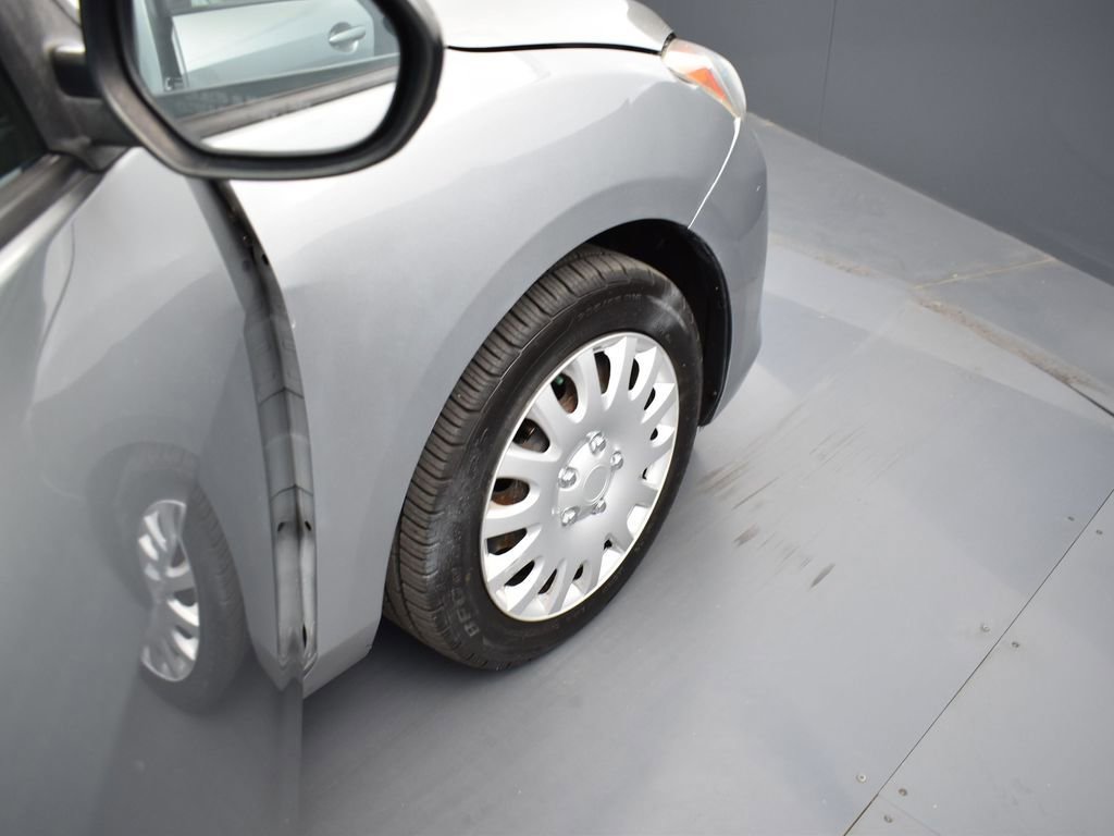 Used 2013 MAZDA MAZDA3 i Sport image 27