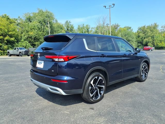 Used 2024 Mitsubishi Outlander SE AWD/4WD image 7