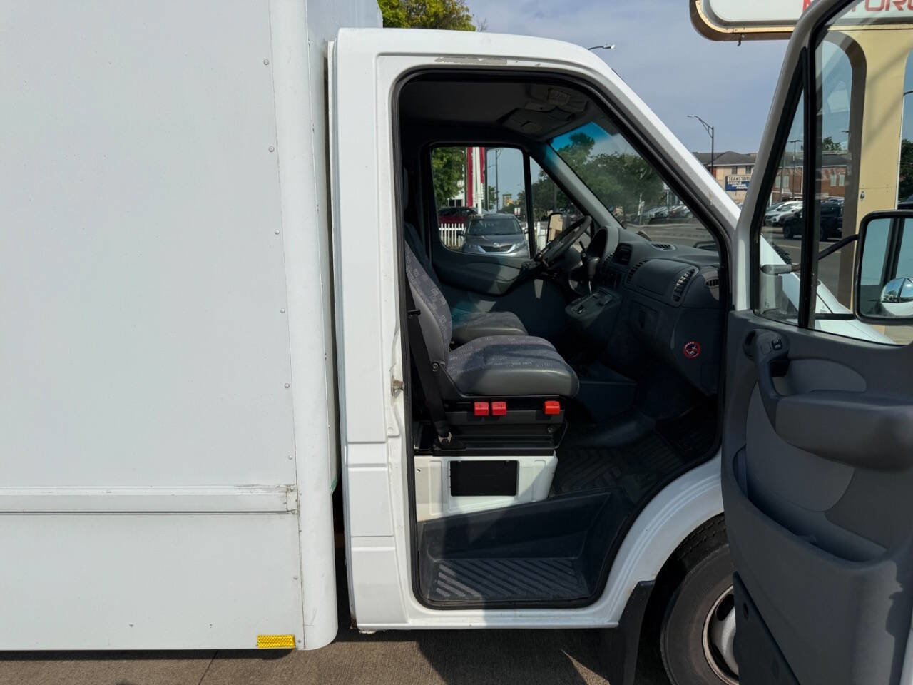 Used 2006 Dodge Sprinter 3500 w/ PWR Convenience Group image 9