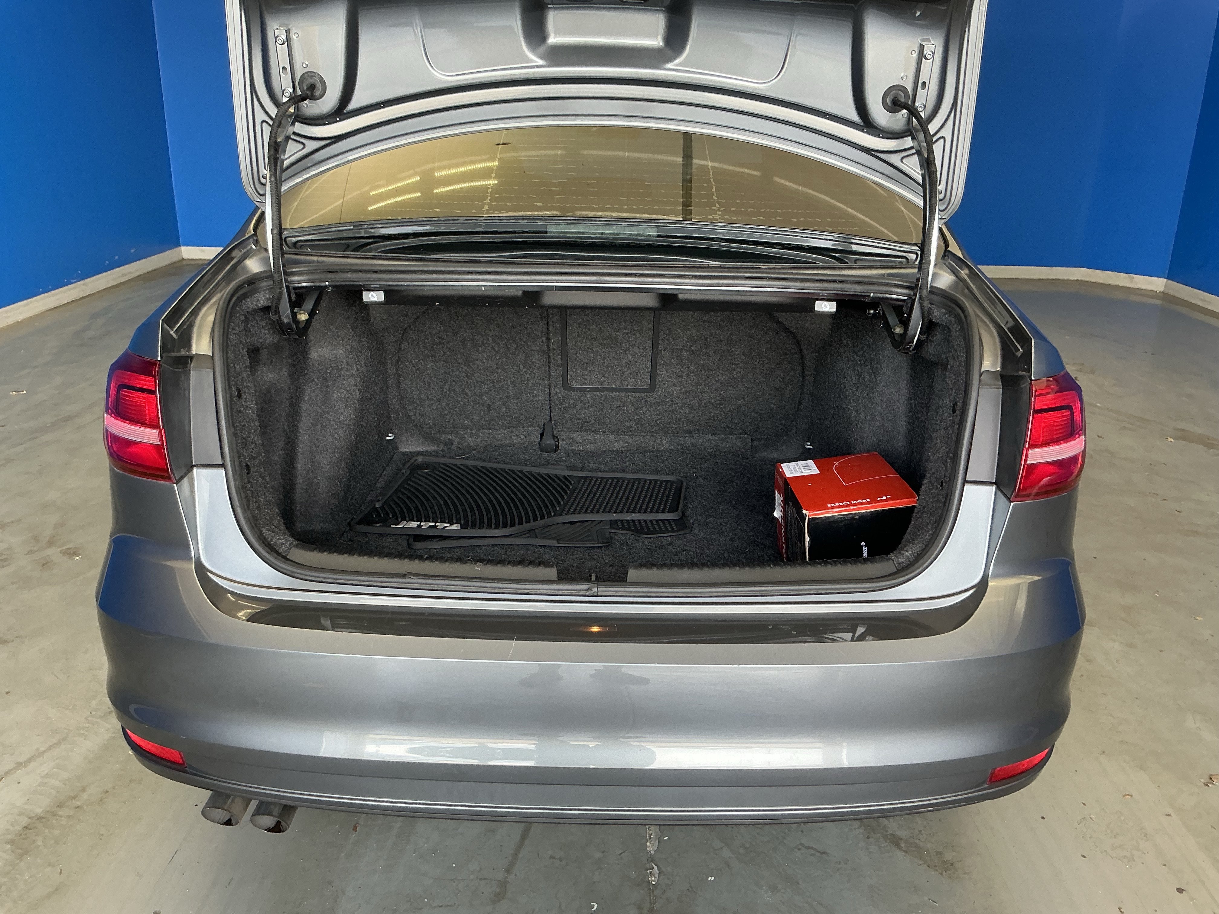 Used 2015 Volkswagen Jetta TDI SEL FWD image 26