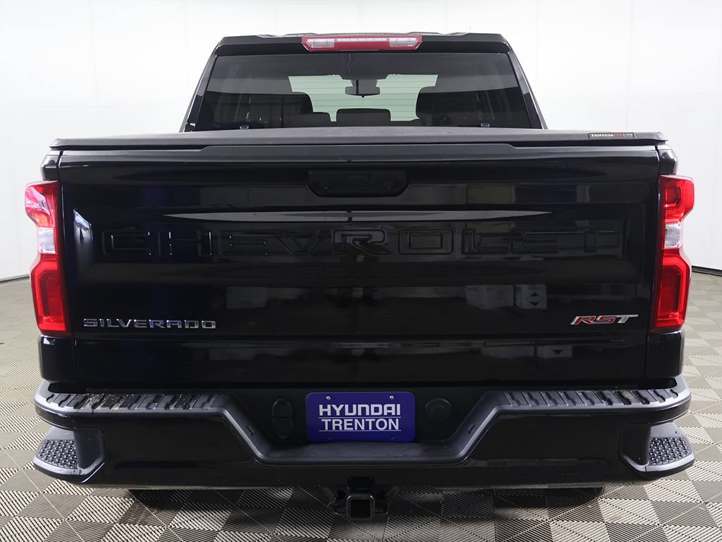 Used 2024 Chevrolet Silverado 1500 RST AWD/4WD image 11
