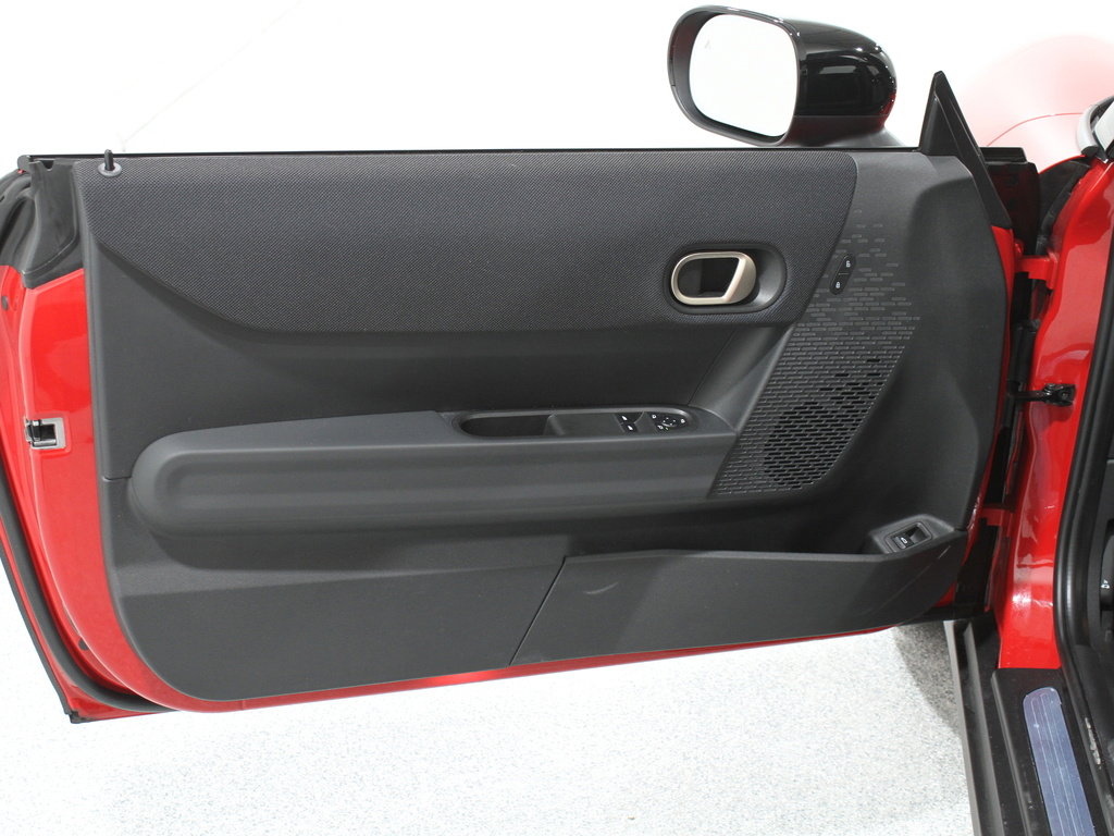 Certified 2025 MINI Cooper S image 4