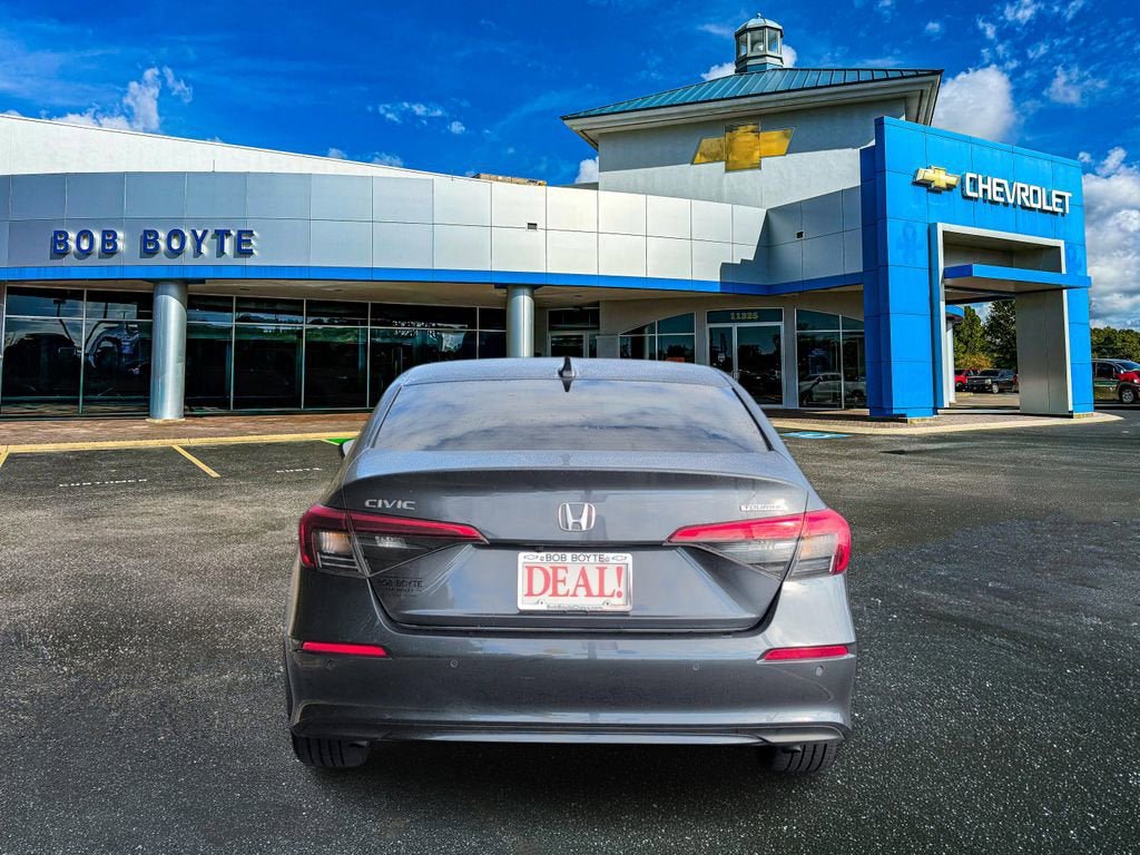 Used 2024 Honda Civic Touring image 4
