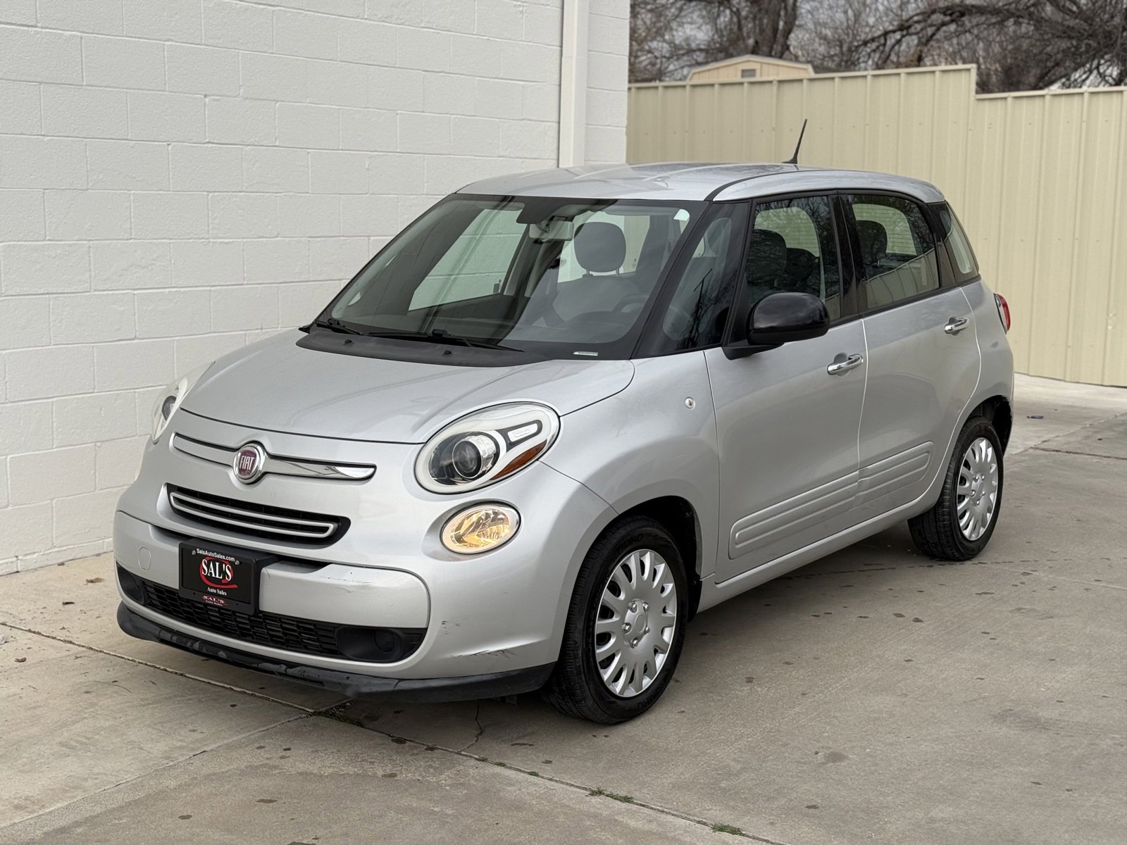 Used 2015 FIAT 500L Pop FWD image 9