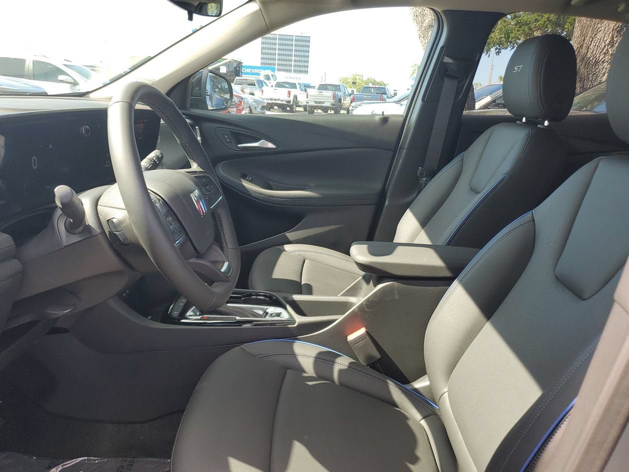 New 2026 Buick Encore GX Sport Touring w/ Advanced Technology Package FWD image 18
