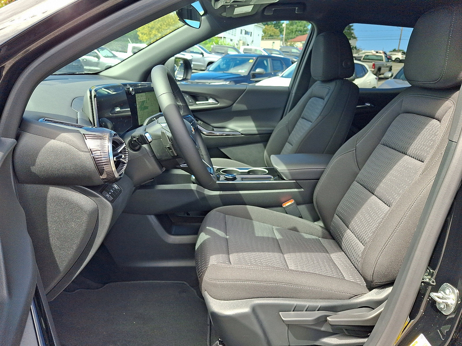 New 2027 Chevrolet Equinox LT AWD/4WD image 6