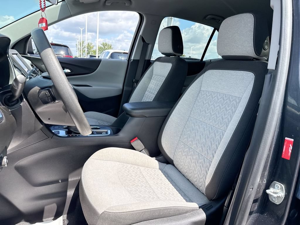 Used 2023 Chevrolet Equinox LT AWD/4WD image 11