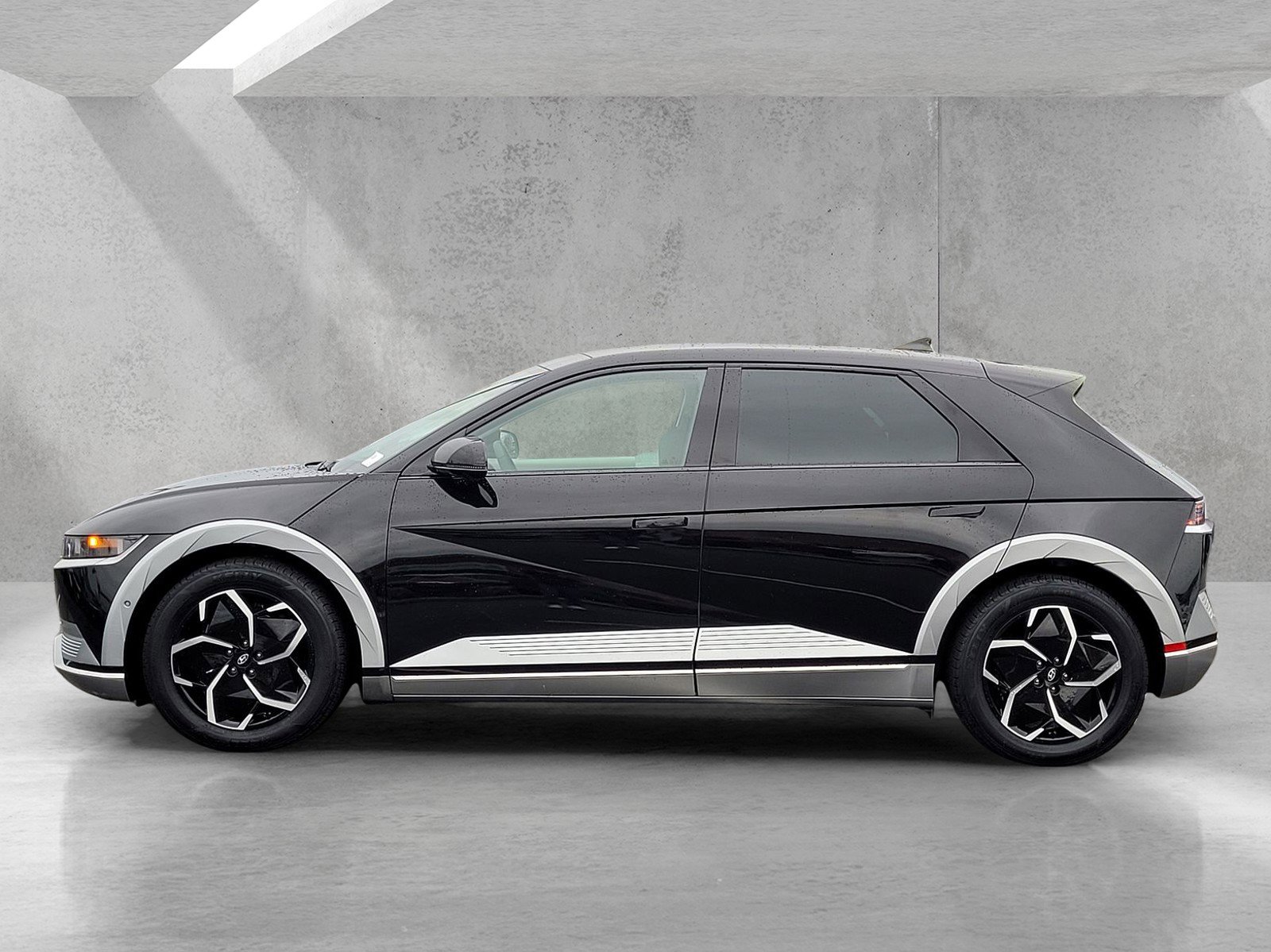 Used 2024 Hyundai Ioniq 5 Limited image 7