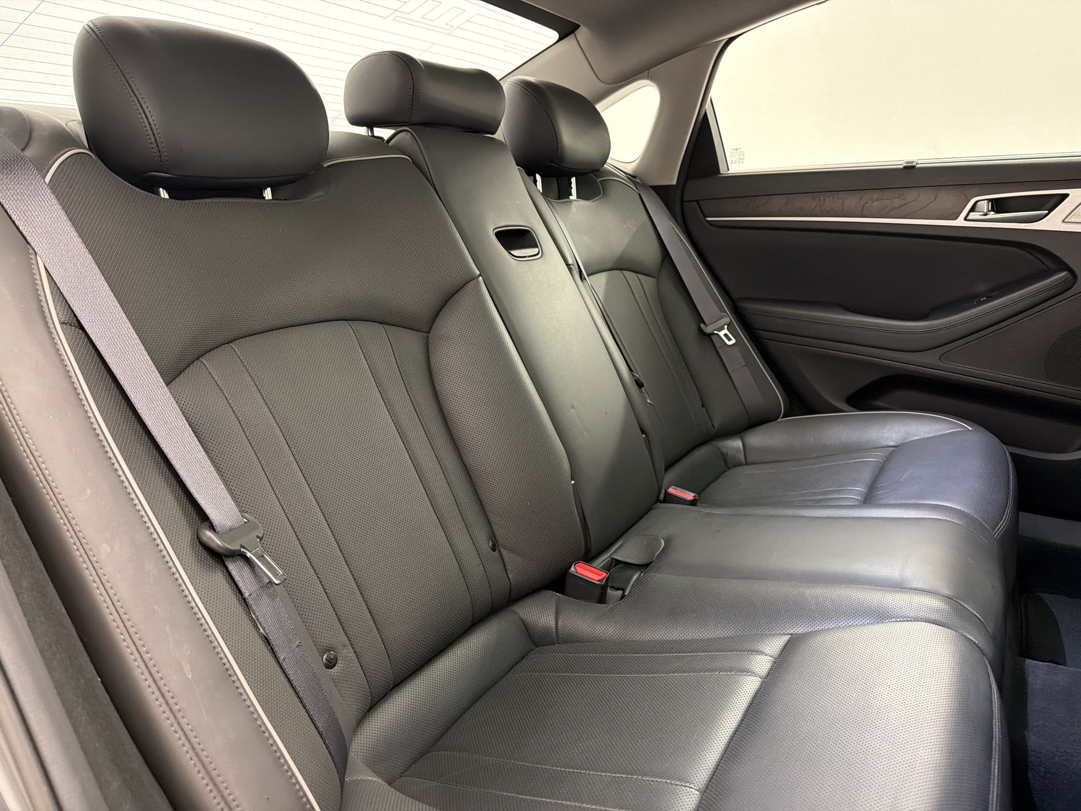 Used 2019 Genesis G80 3.8 w/ Ultimate Package 03 AWD/4WD image 29