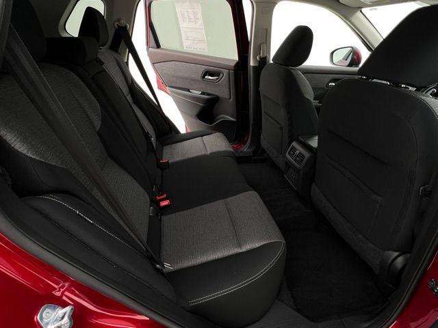 Used 2022 Nissan Rogue SV AWD/4WD image 14