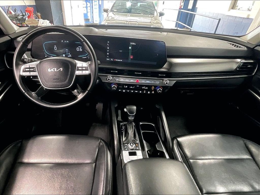 Used 2024 Kia Telluride LX AWD/4WD image 22