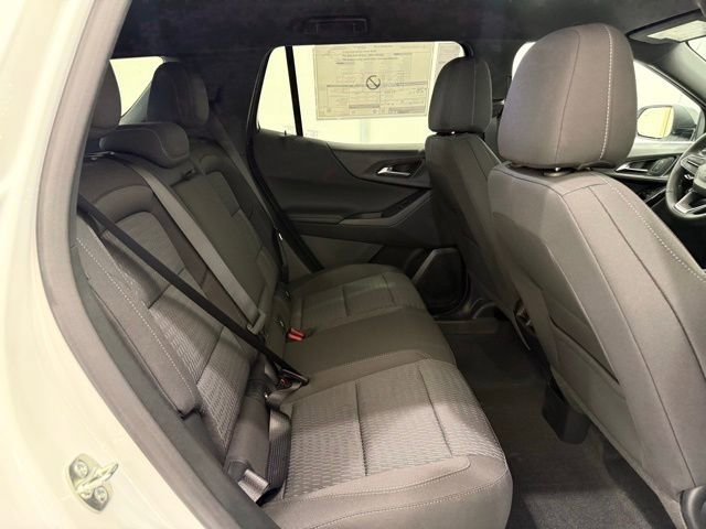 New 2026 Chevrolet Equinox LT AWD/4WD image 23