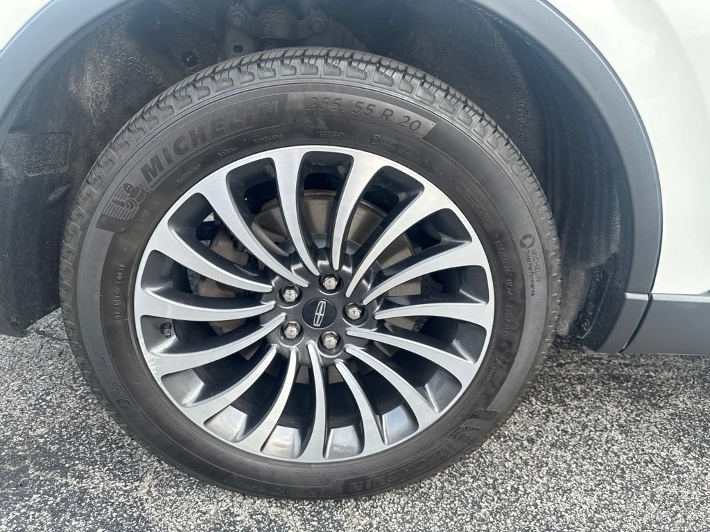 Used 2023 Lincoln Aviator AWD w/ Premium Package image 43