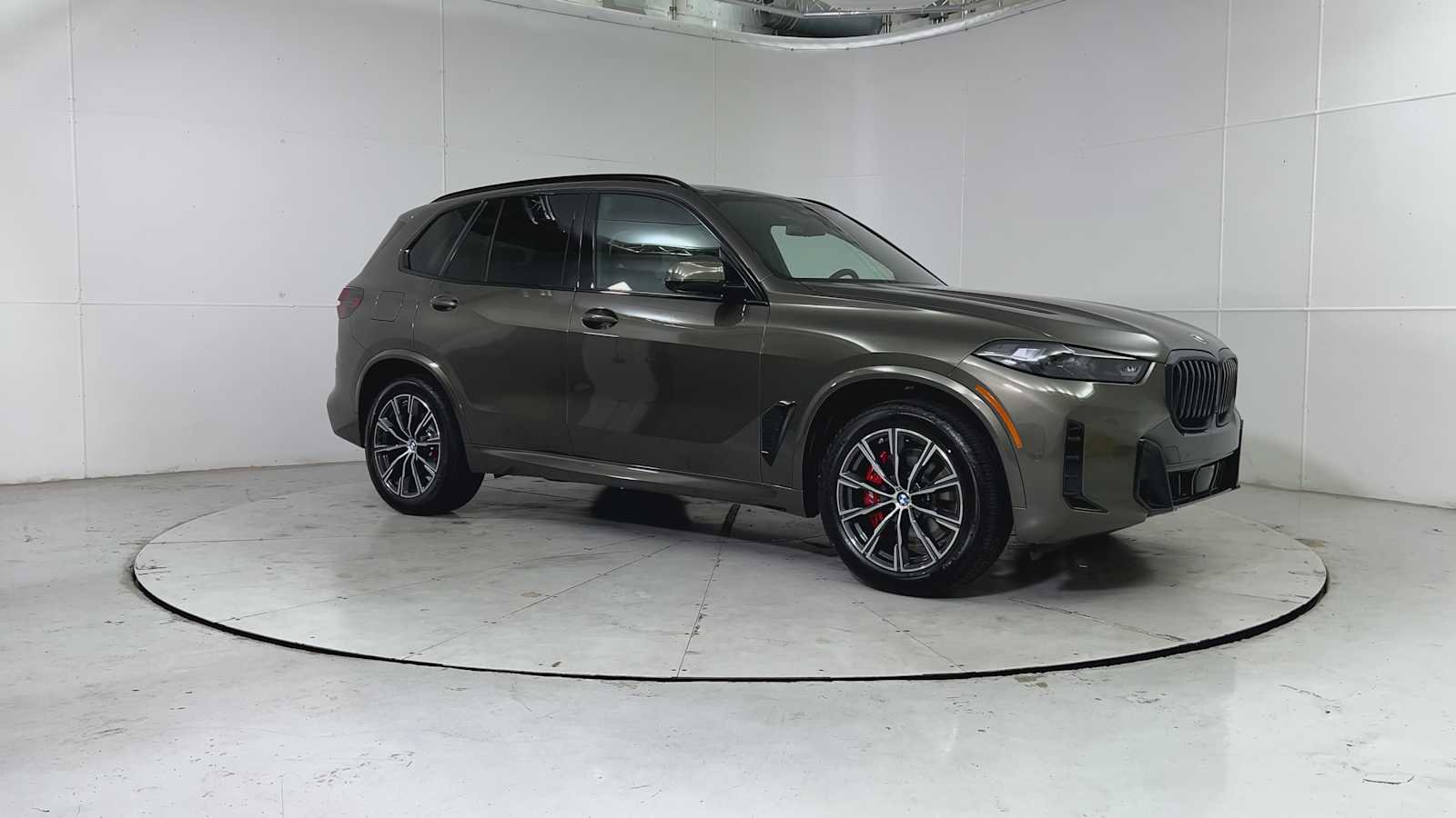 New 2026 BMW X5 xDrive40i w/ M Sport Package image 8