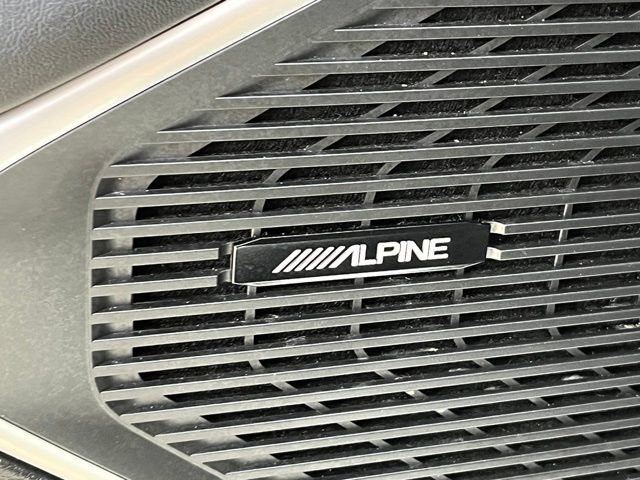 Used 2025 Jeep Wagoneer 4WD image 9