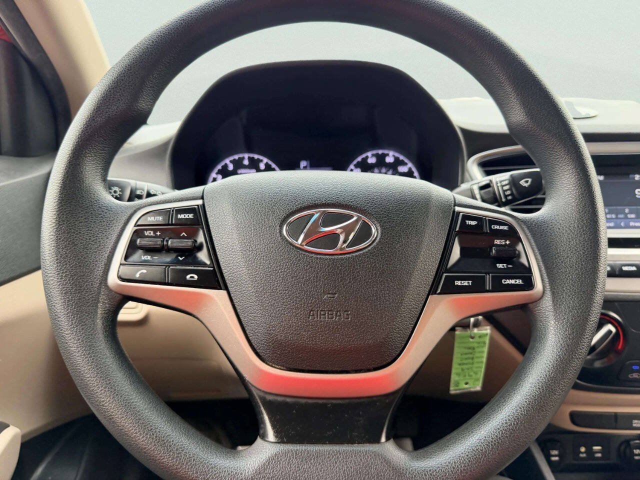 Used 2018 Hyundai Accent SE FWD image 28