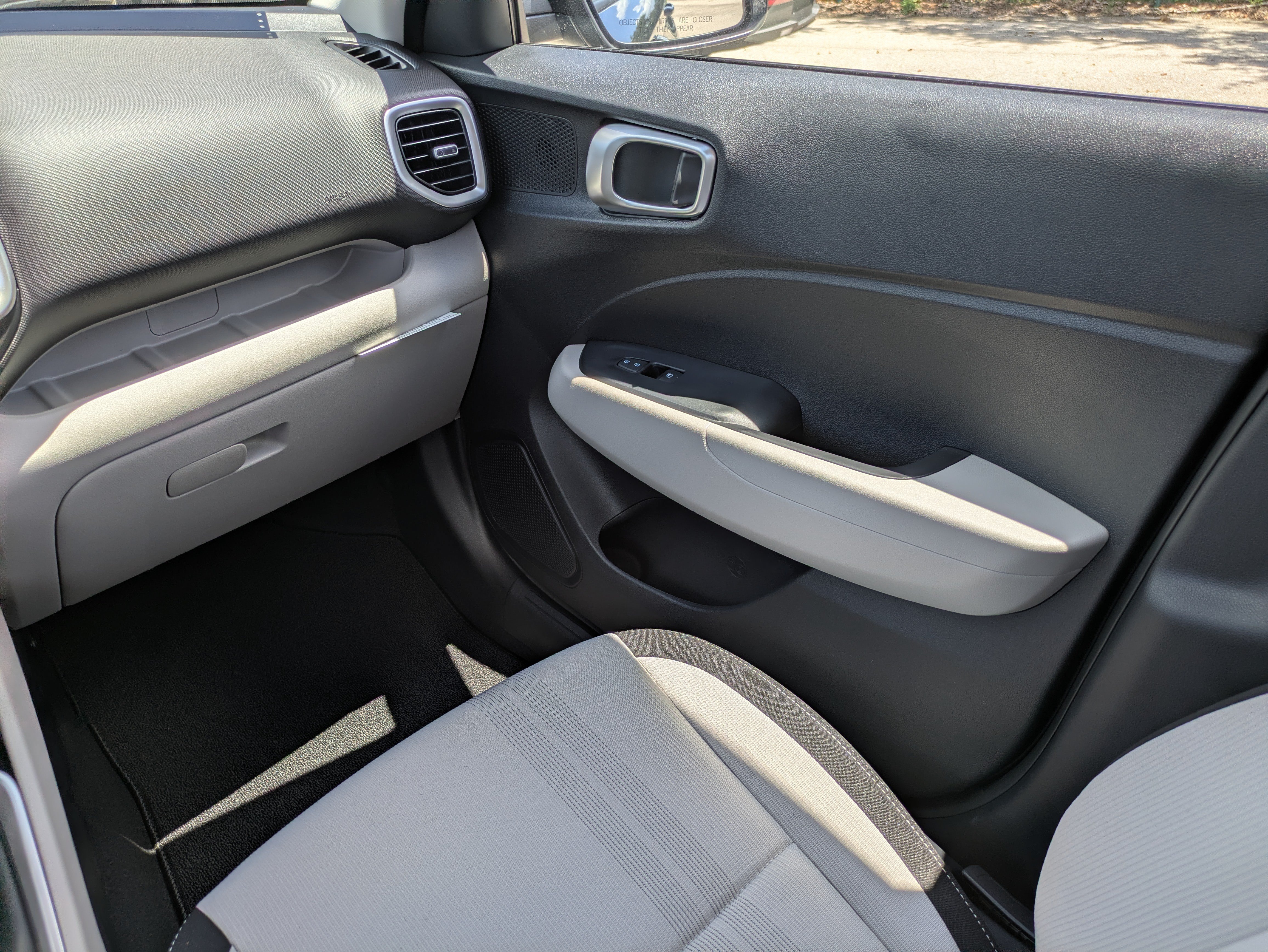 New 2026 Hyundai Venue SEL FWD image 14