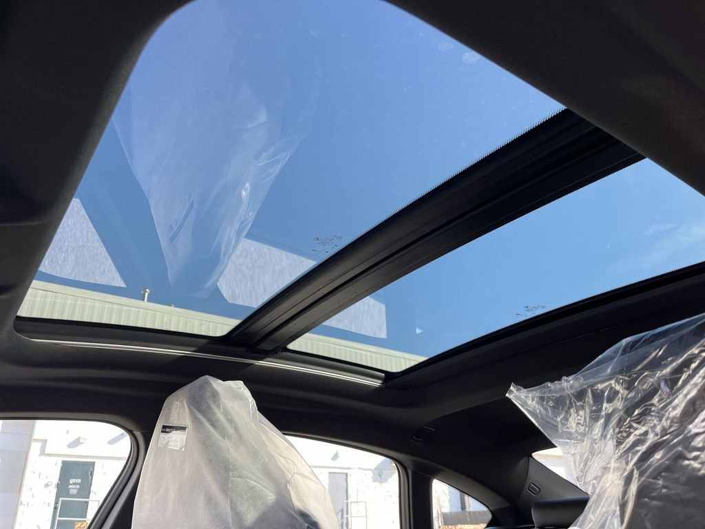 Used 2025 BMW 228i xDrive w/ Premium Package image 22