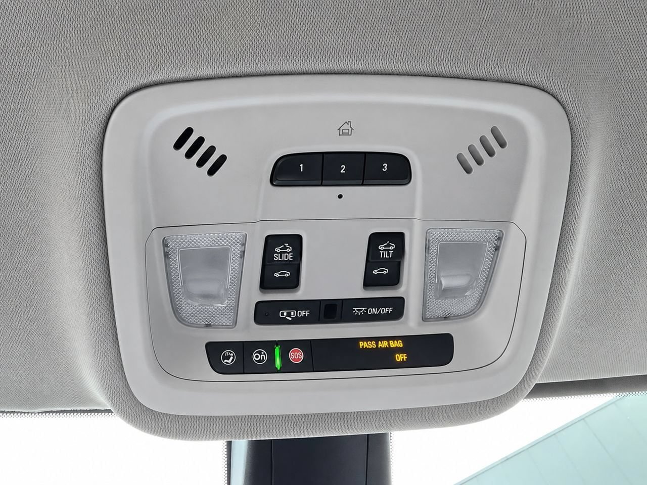Used 2019 Chevrolet Traverse Premier w/ Redline Edition FWD image 28
