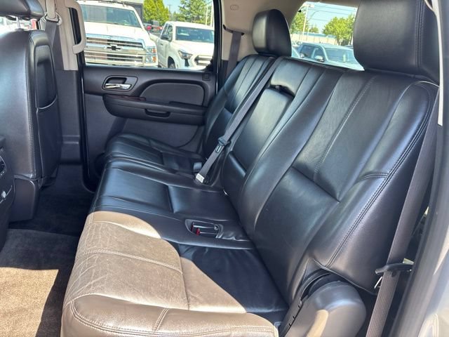 Used 2014 Chevrolet Suburban LT AWD/4WD image 25