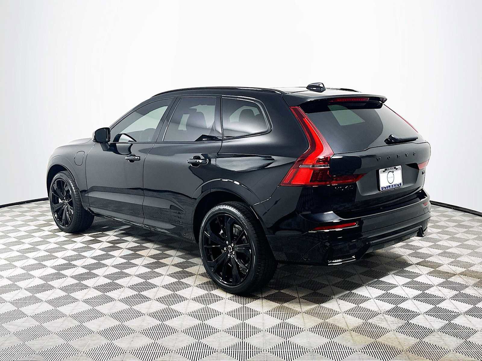New 2026 Volvo XC60 T8 Ultra w/ Protection Package AWD/4WD image 5