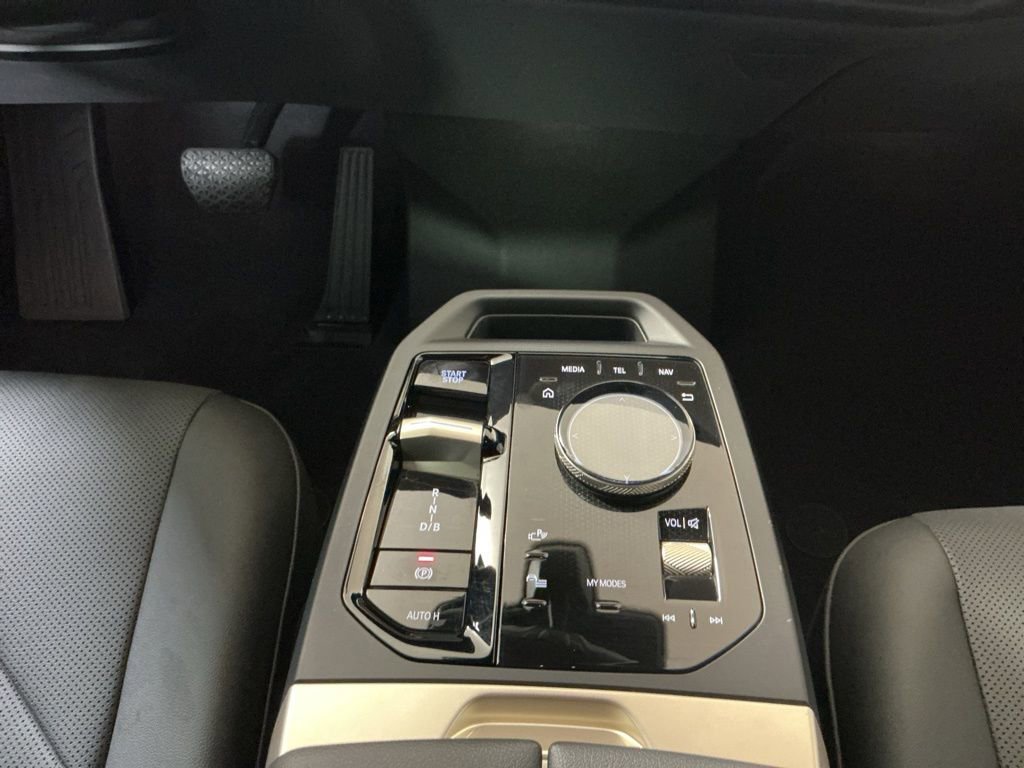 Certified 2023 BMW iX xDrive50 w/ Sport Package image 14