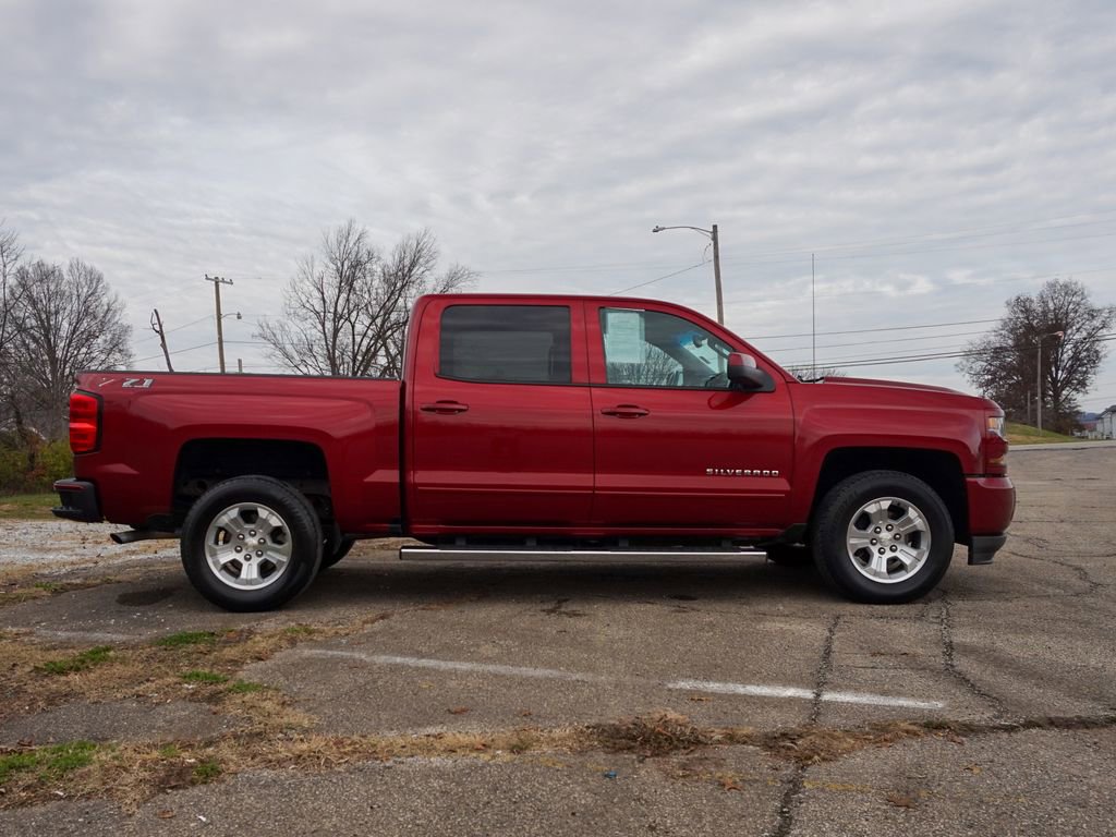 Used 2018 Chevrolet Silverado 1500 LT w/ All Star Edition image 4