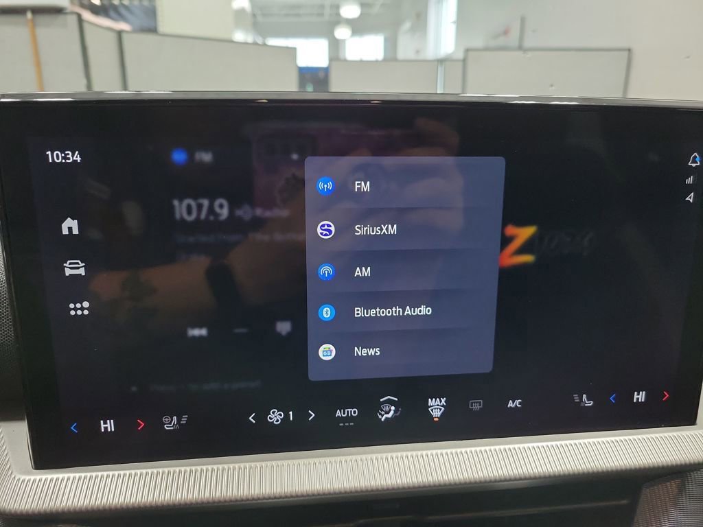 Used 2025 Ford Explorer ST image 45