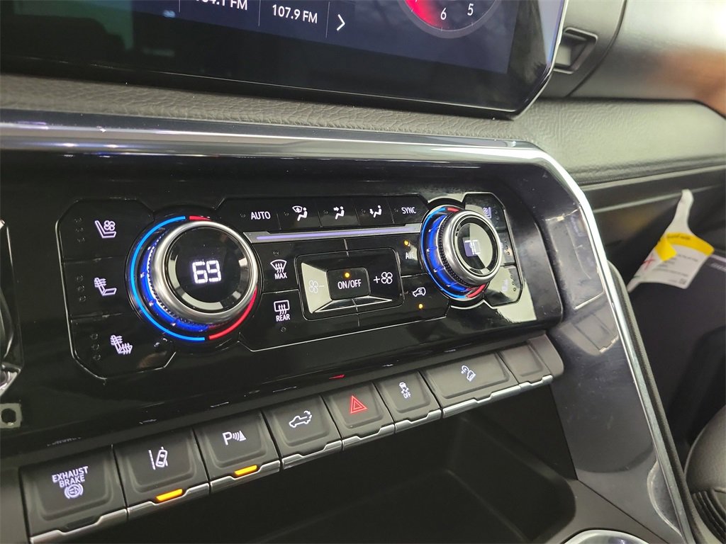 Used 2024 GMC Sierra 2500 Denali w/ Denali Reserve Package image 26