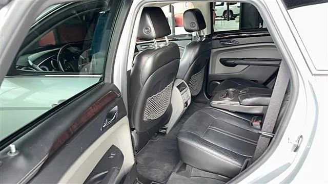 Used 2010 Cadillac SRX Luxury AWD/4WD image 4
