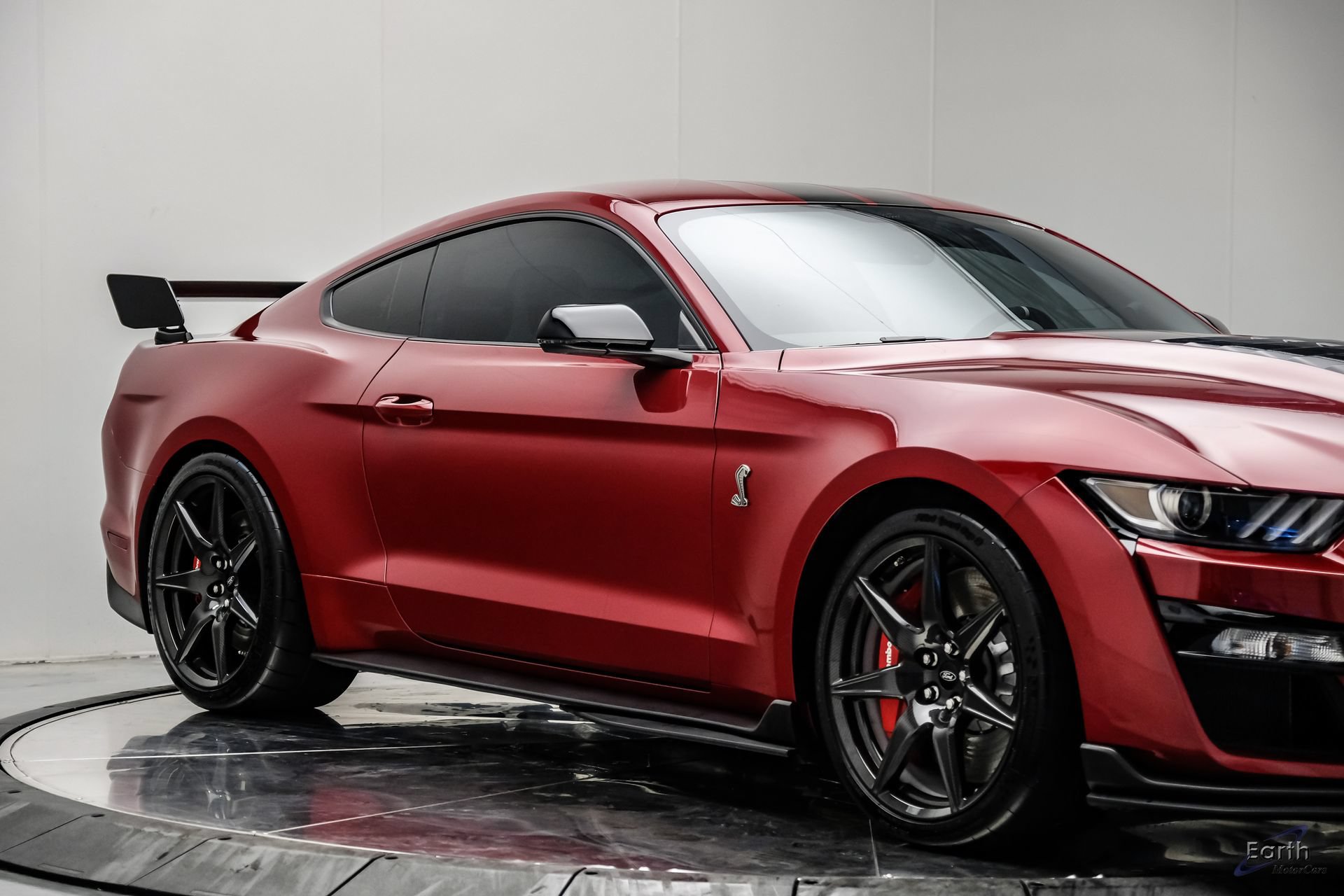 Used 2020 Ford Mustang Shelby GT500 w/ Carbon Fiber Track Pack RWD image 32