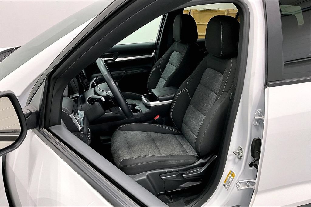 Used 2025 GMC Terrain Elevation FWD image 30
