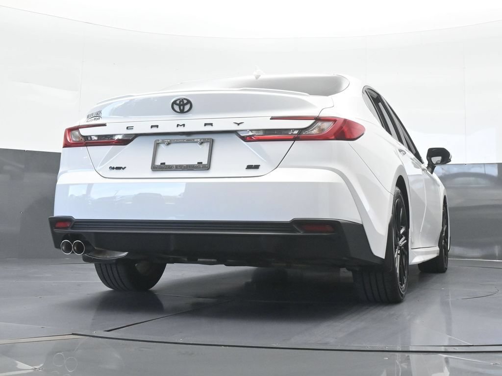 Used 2026 Toyota Camry SE FWD image 63