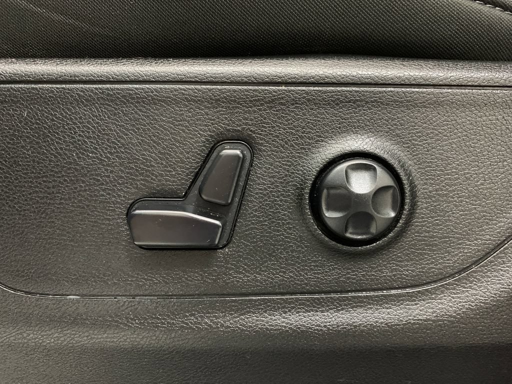 Used 2019 RAM 1500 Big Horn AWD/4WD image 18