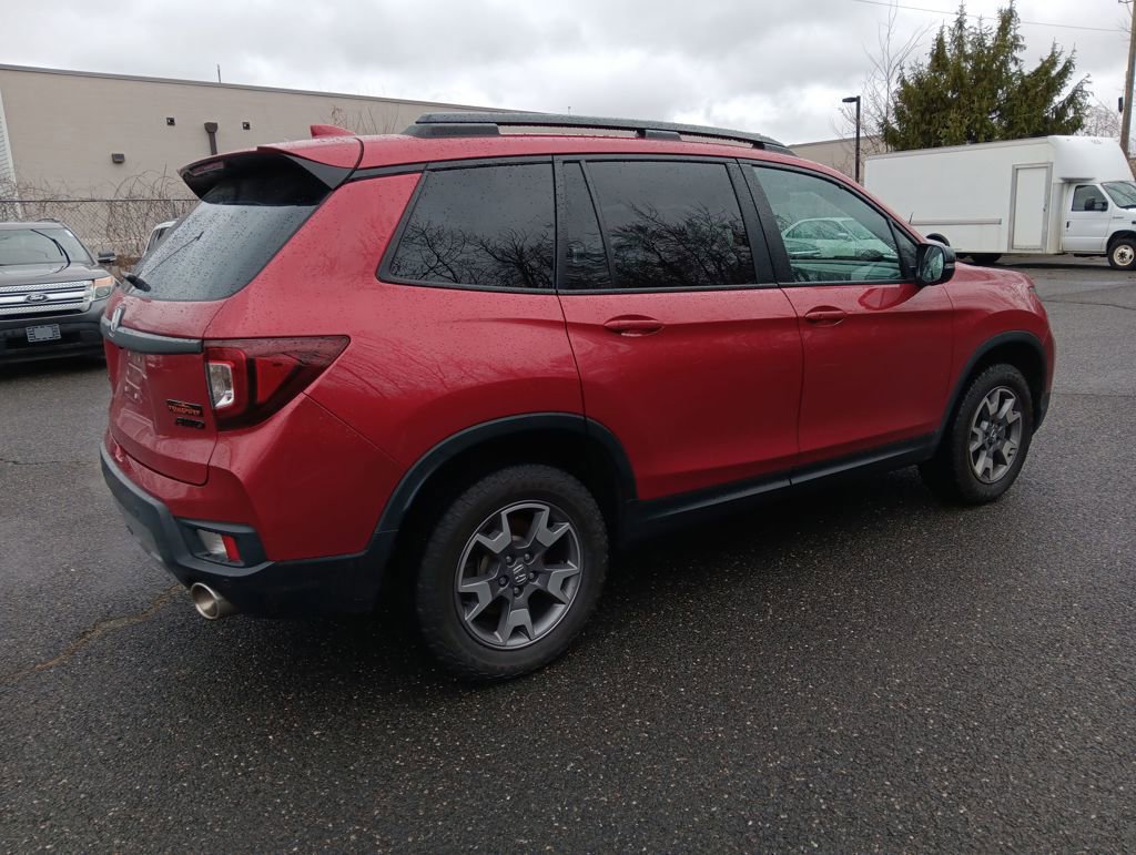 Used 2023 Honda Passport TrailSport image 3