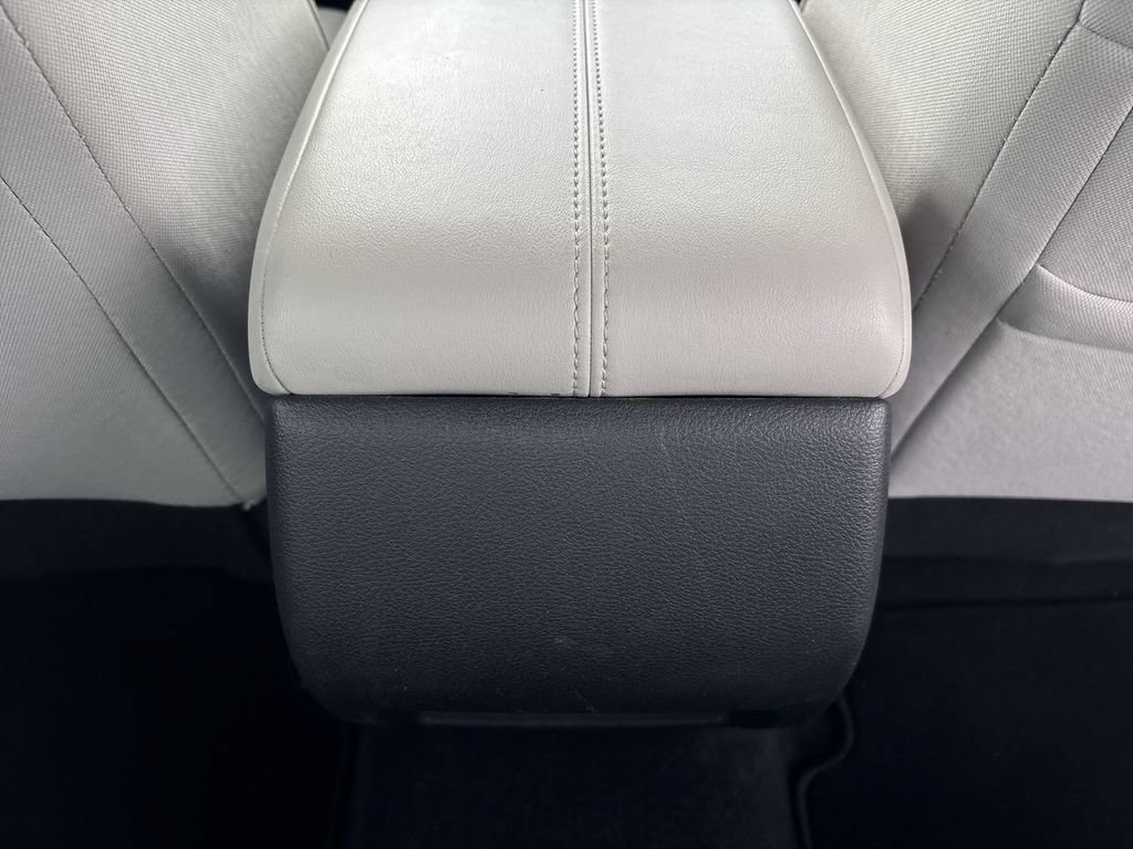 Used 2025 Nissan Altima 2.5 SV FWD image 24