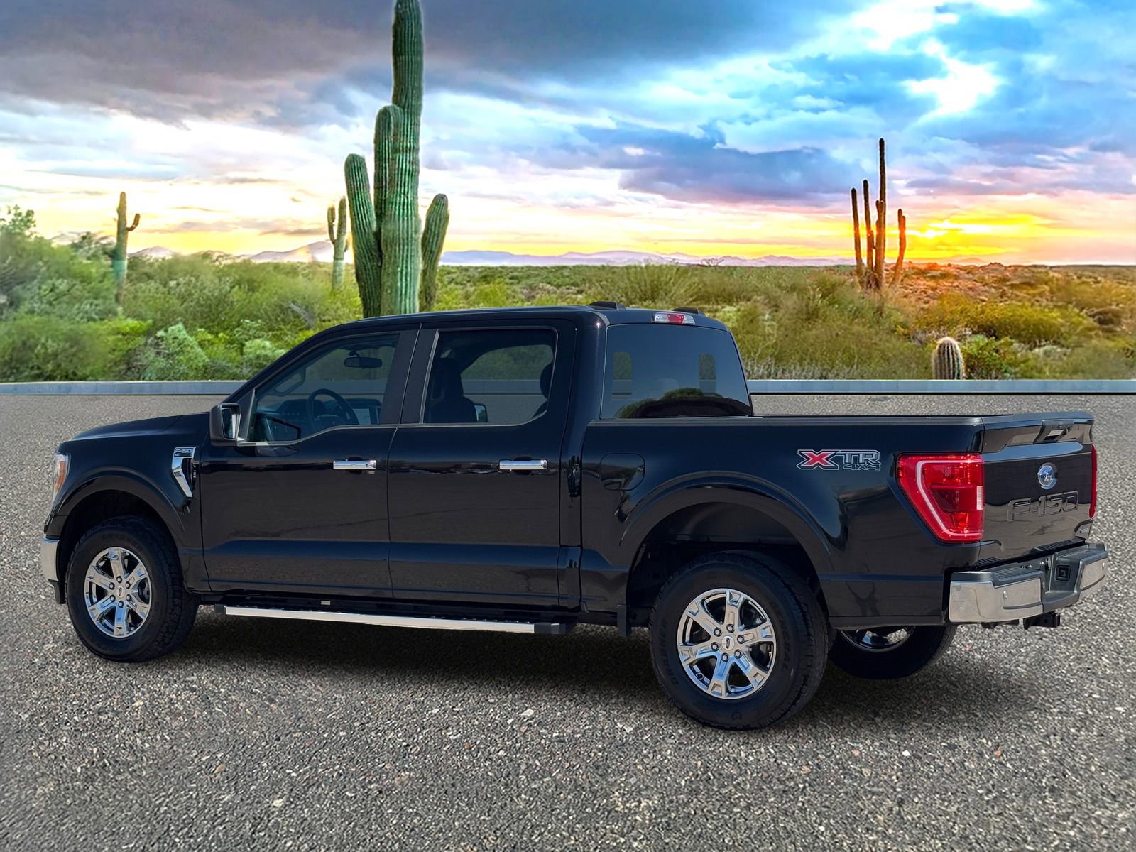 Used 2023 Ford F150 XLT w/ XTR Package image 4
