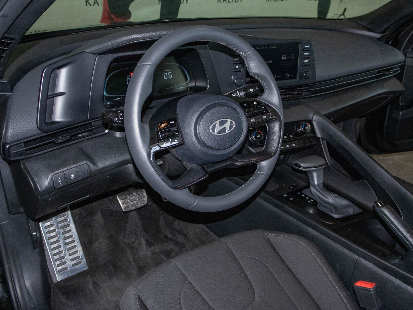 Used 2026 Hyundai Elantra Sport FWD image 5