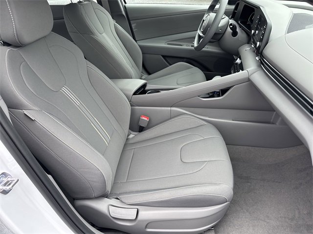 New 2026 Hyundai Elantra Blue image 13
