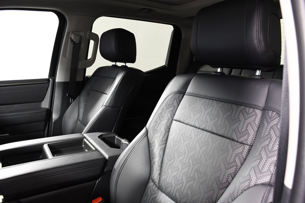 Used 2024 Toyota Tundra Limited AWD/4WD image 17
