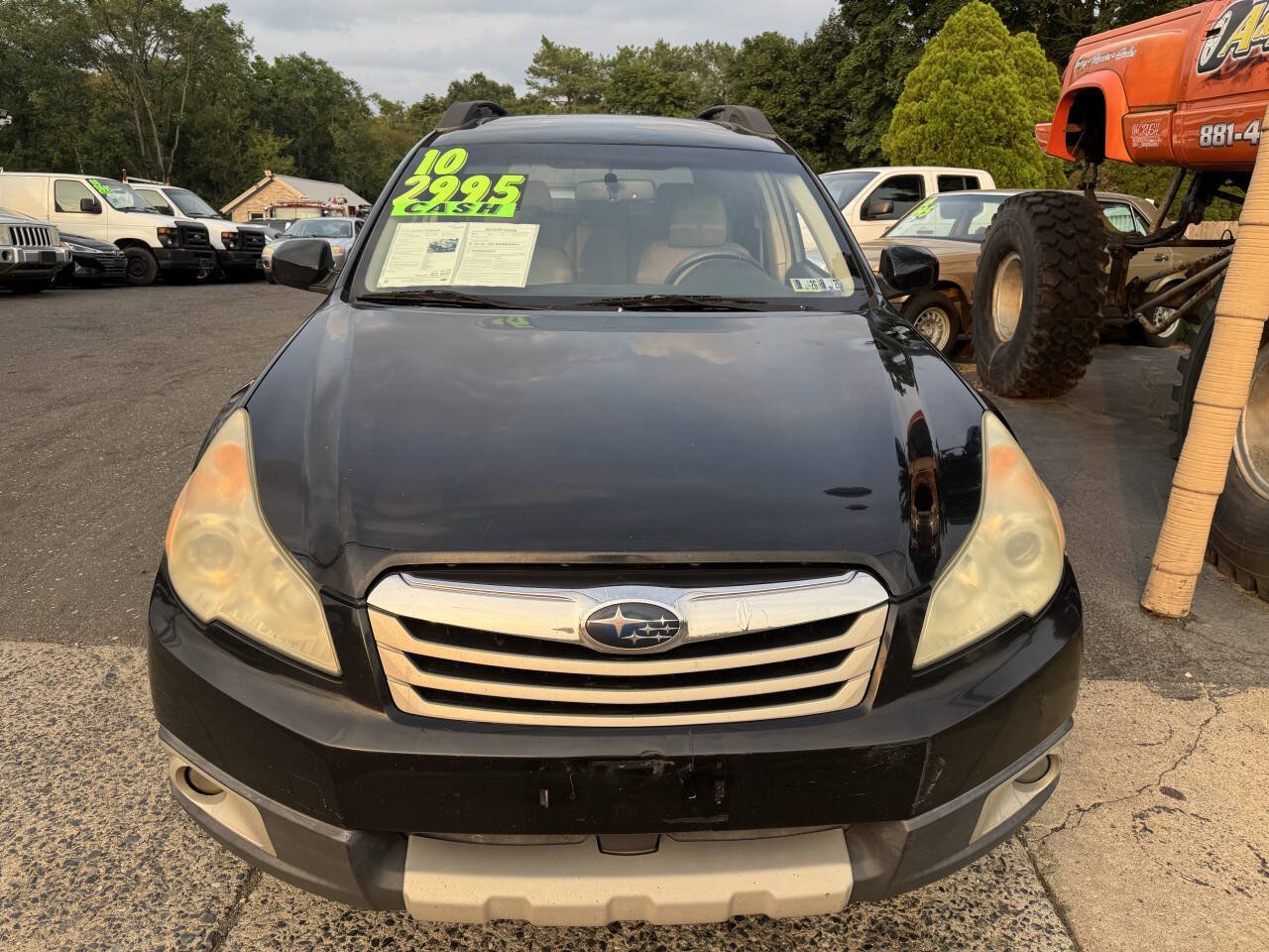 Used 2010 Subaru Outback 3.6R Limited AWD/4WD image 3