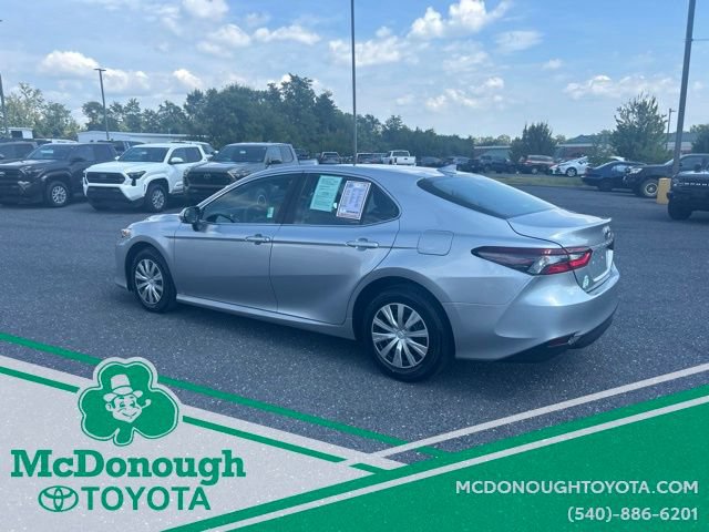 Certified 2022 Toyota Camry LE FWD image 2