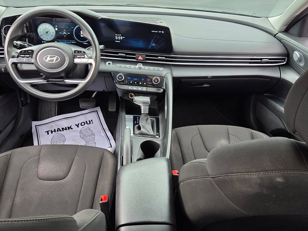 Used 2024 Hyundai Elantra SEL FWD image 6