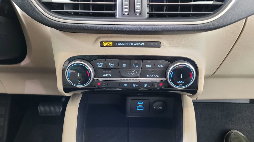 Used 2022 Ford Escape SE w/ Convenience Package image 26