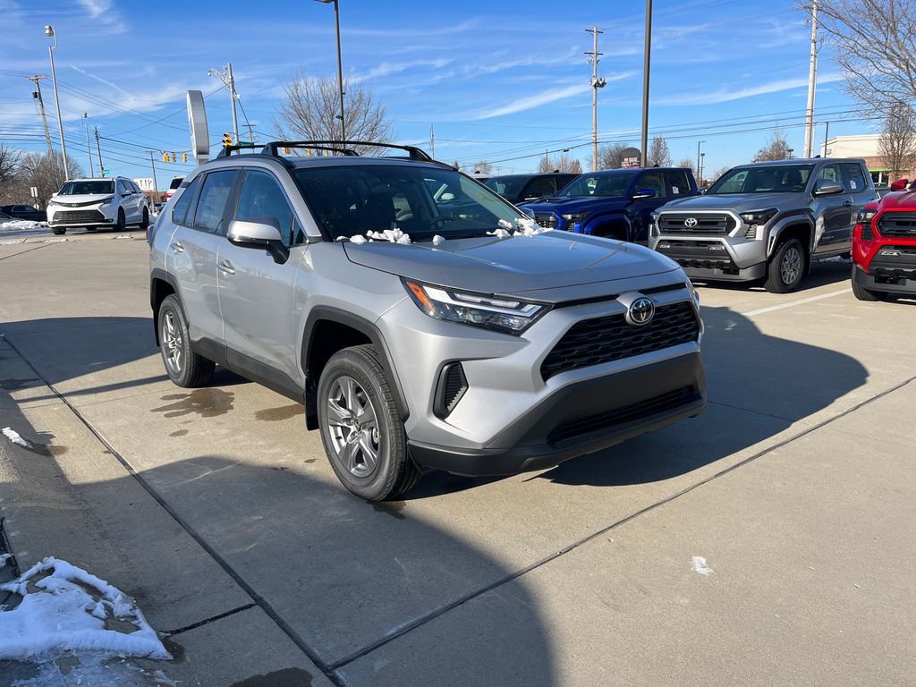 New 2025 Toyota RAV4 XLE image 7