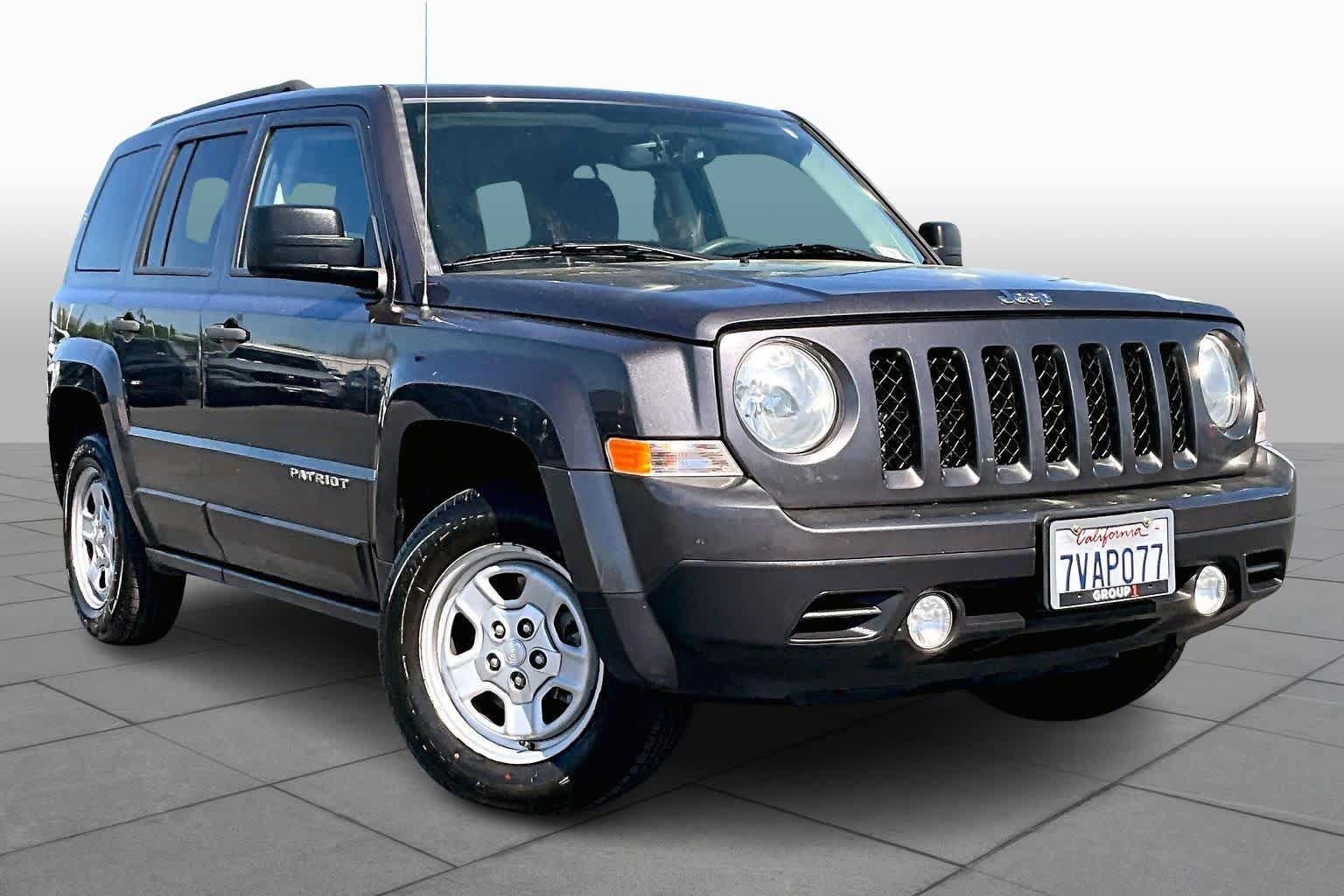 Used 2016 Jeep Patriot Sport FWD image 2