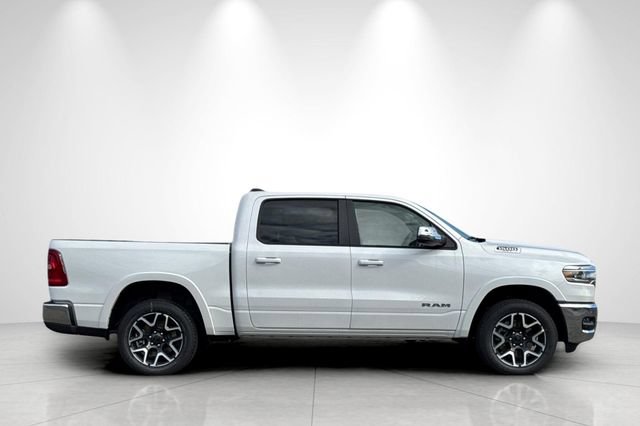 New 2025 RAM 1500 Laramie AWD/4WD image 3