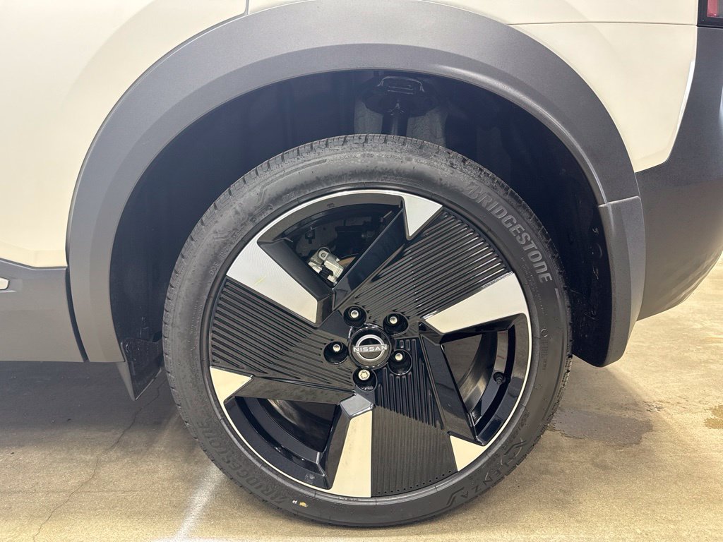New 2026 Nissan Kicks SR w/ Illumination Package AWD/4WD image 30