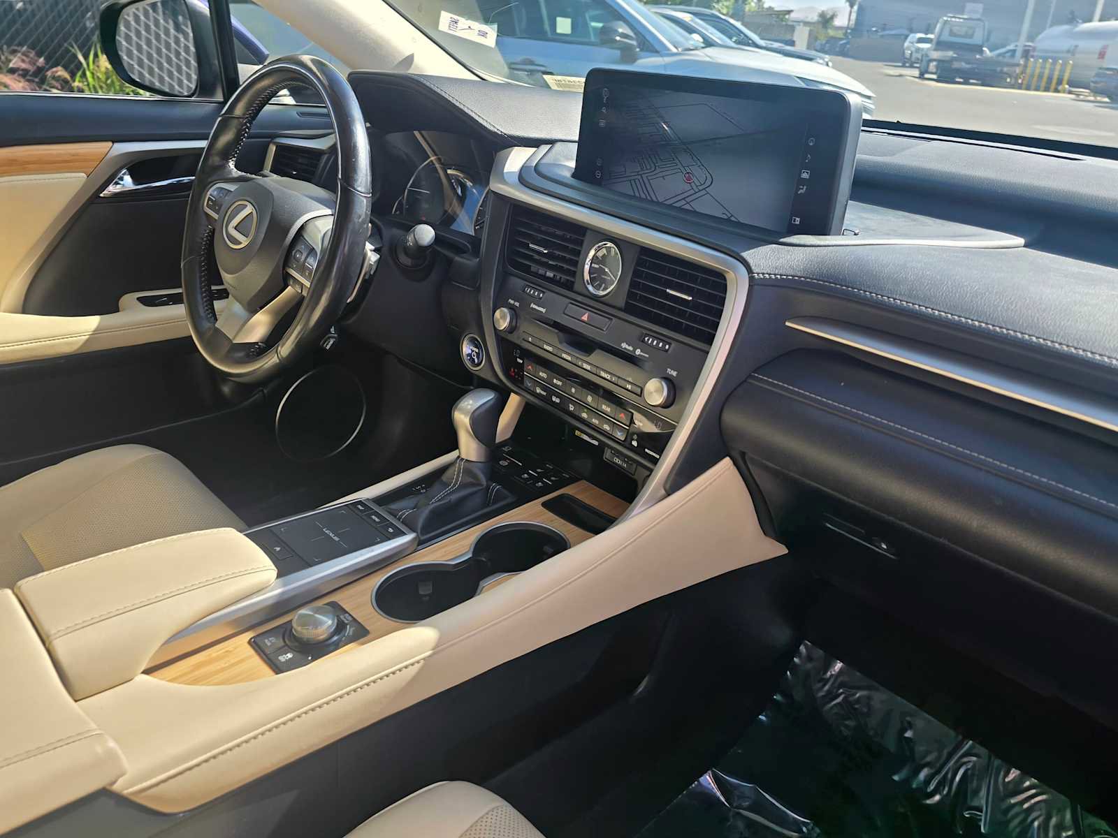 Used 2022 Lexus RX 450hL AWD w/ Premium Package image 11