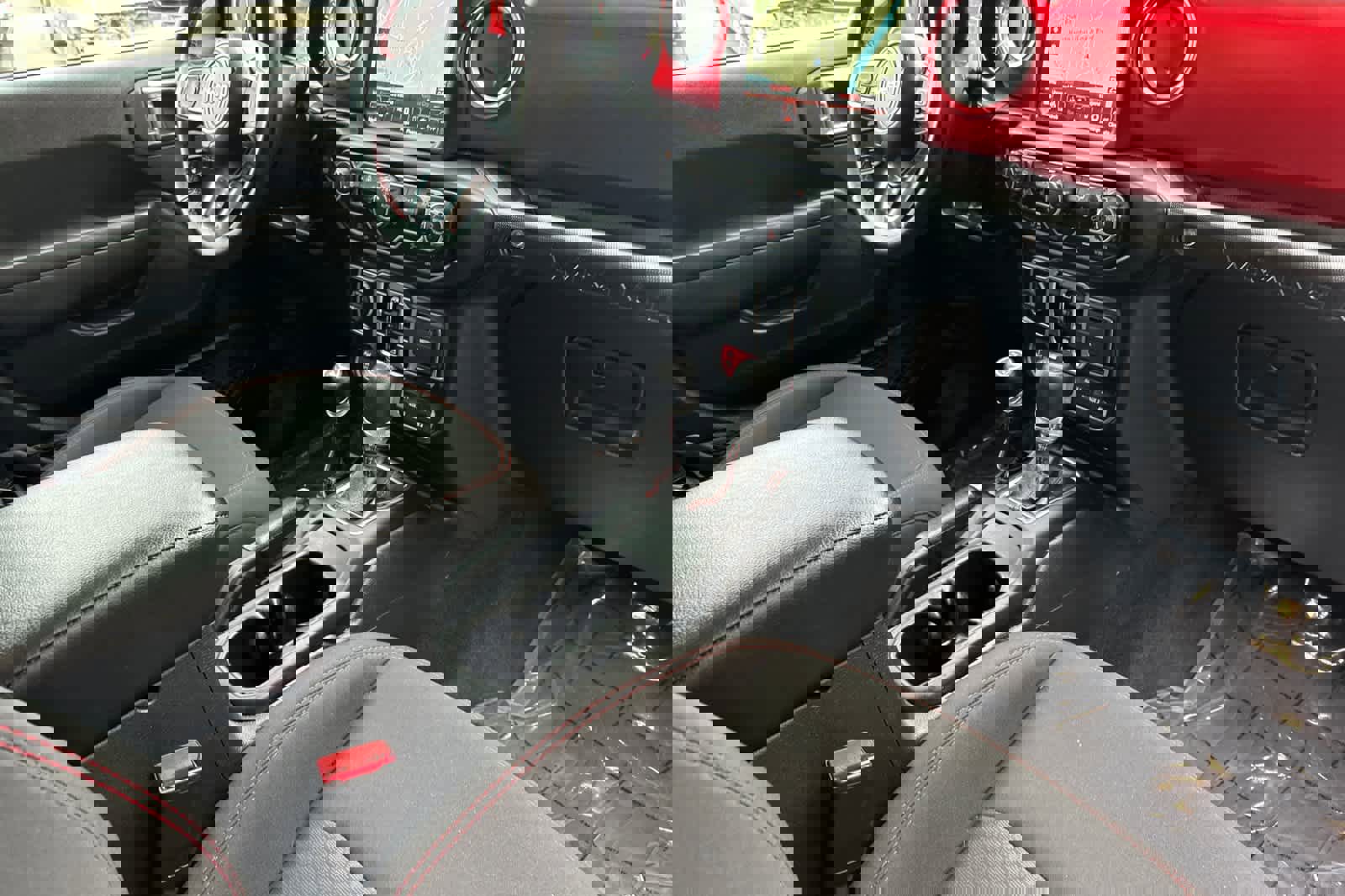 Used 2022 Jeep Wrangler Unlimited Rubicon w/ LED Lighting Group image 16